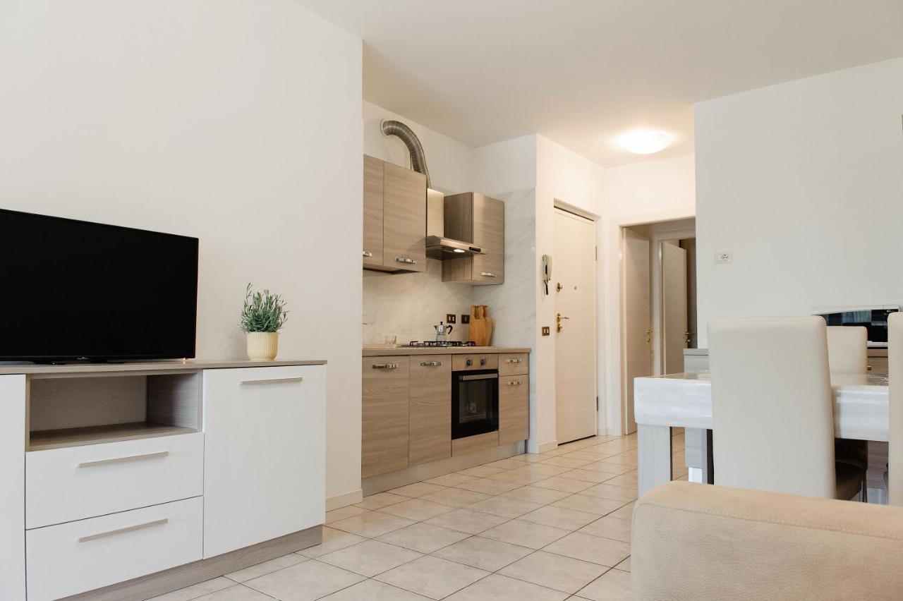 Appartamento Afrodite Desenzano del Garda Extérieur photo