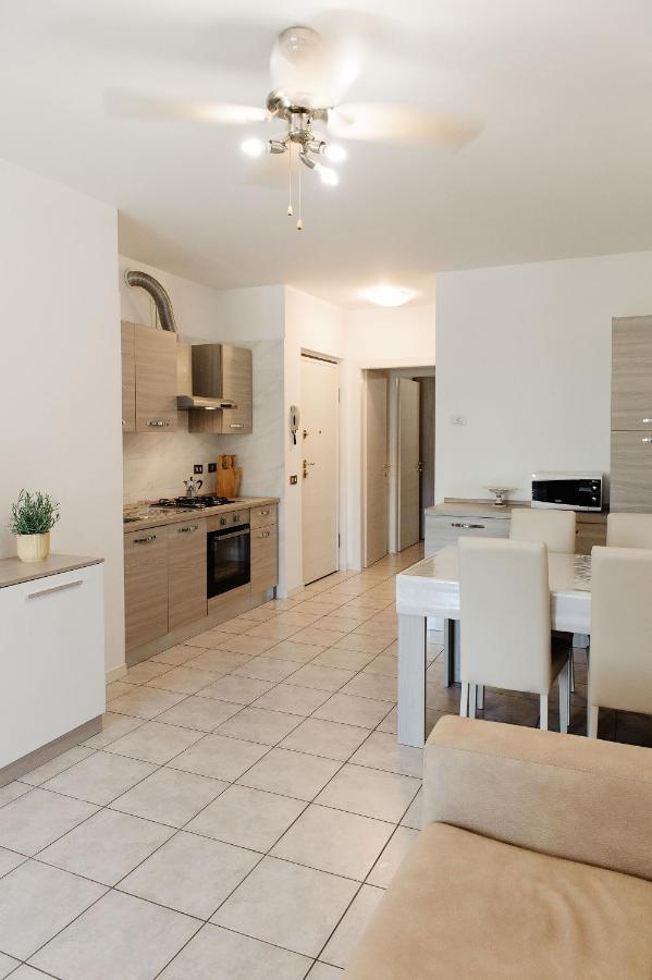 Appartamento Afrodite Desenzano del Garda Extérieur photo