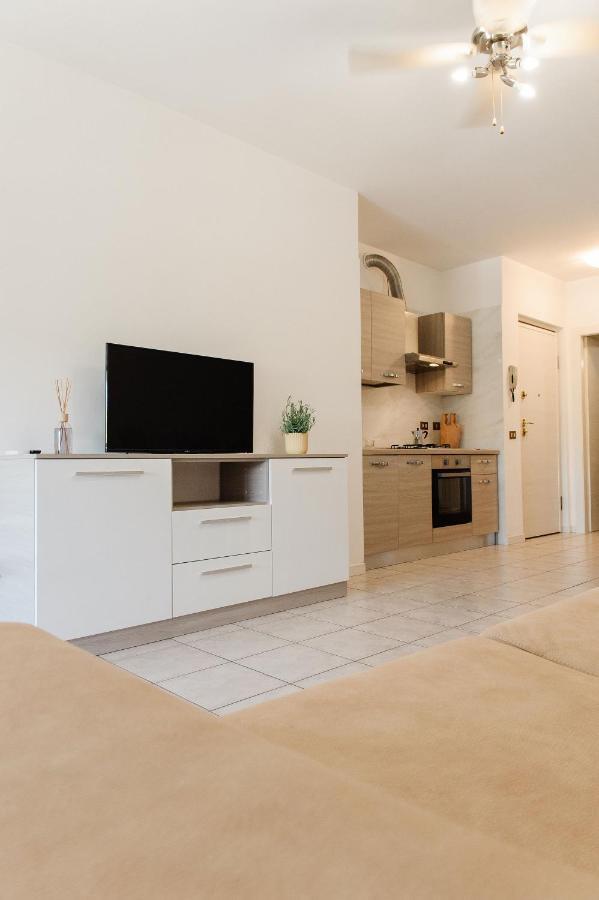 Appartamento Afrodite Desenzano del Garda Extérieur photo